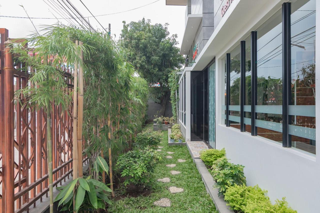 Reddoorz Plus @ Cirebon City Center エクステリア 写真