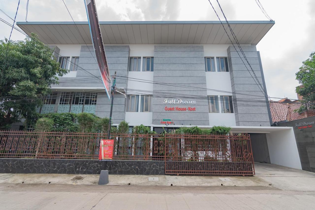 Reddoorz Plus @ Cirebon City Center エクステリア 写真